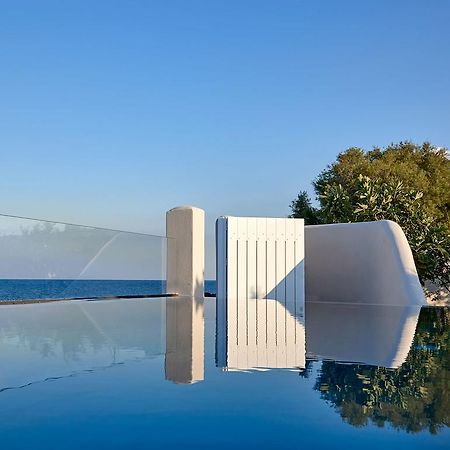 Incognito Beach Villa Santorini Kamari  Exterior photo