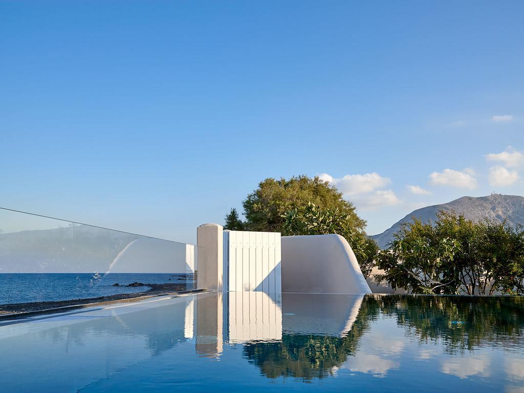 Incognito Beach Villa Santorini Kamari  Exterior photo