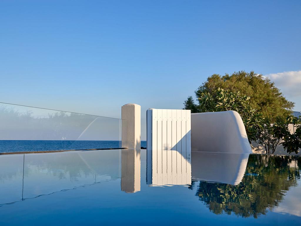 Incognito Beach Villa Santorini Kamari  Exterior photo