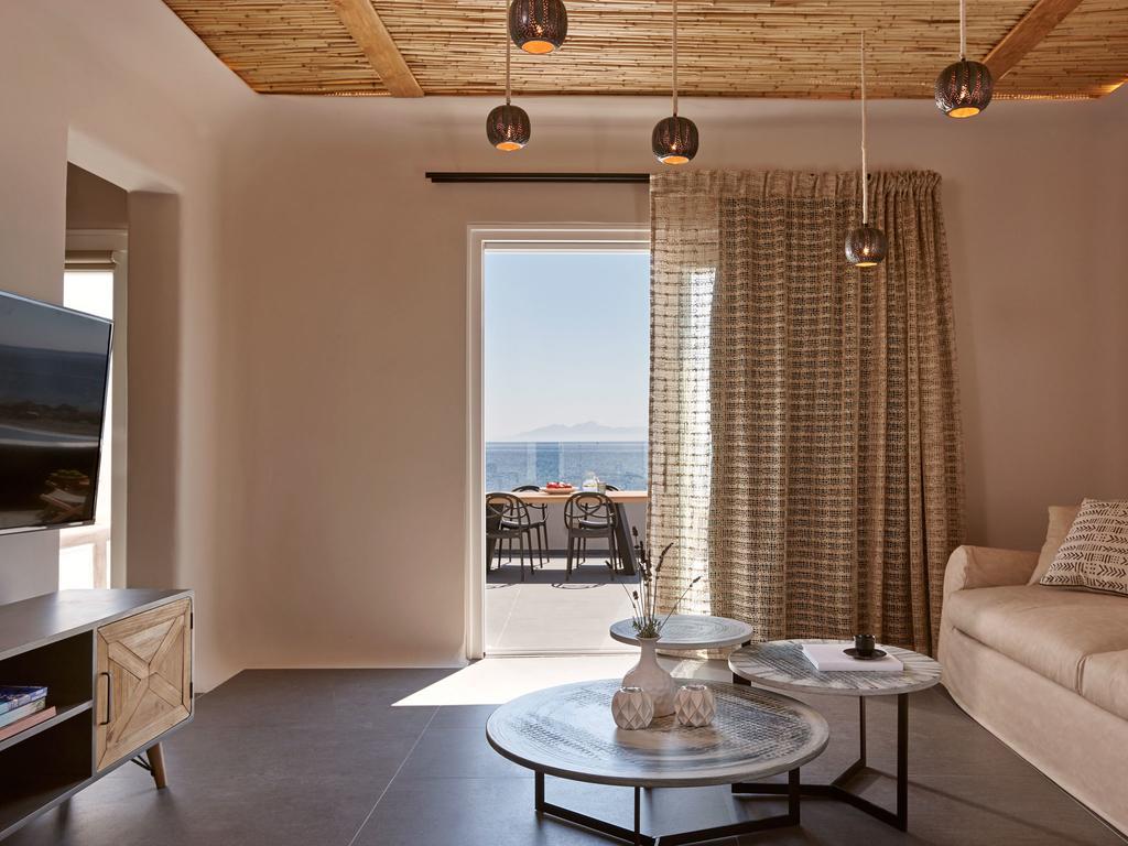 Incognito Beach Villa Santorini Kamari  Exterior photo